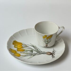 Seymour Mann Fine China Yellow Tulip Snack Plate & Cup Set